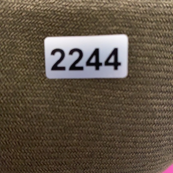 Angl Scarf - Picture 9 of 9